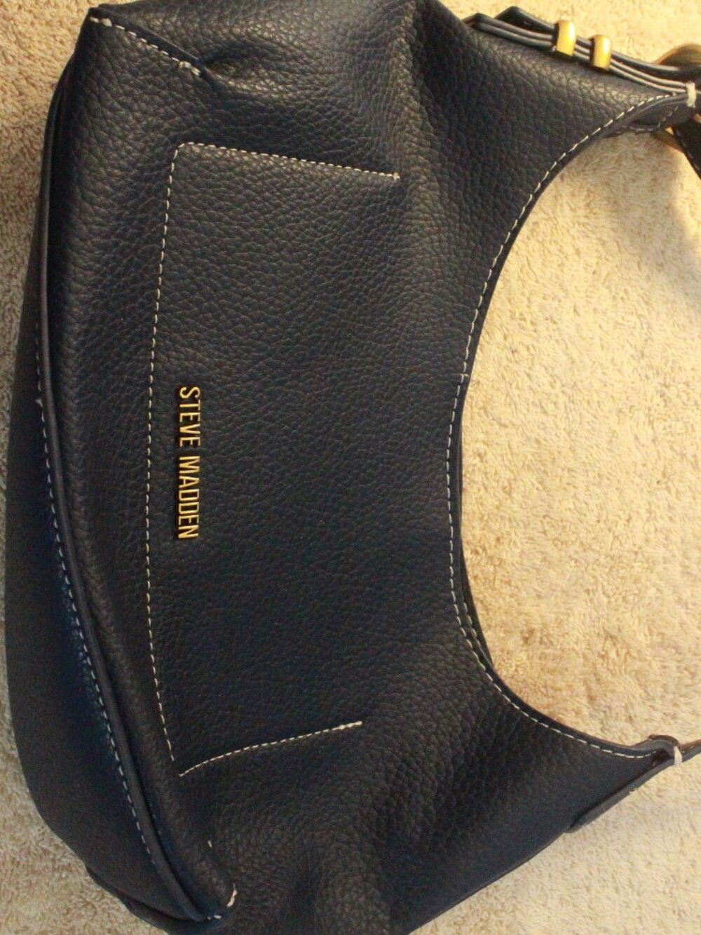 Title: Steve Madden Black Pebbled Shoulder Bag